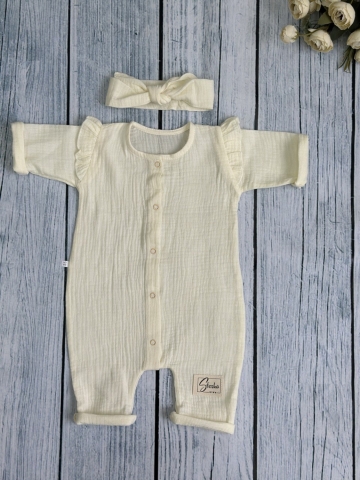 Купить оптом 336-СЛ. Комбинезон с повязкой для девочки из муслина, хлопок 100%, размеры 56,62,68, сливочный в Выборге