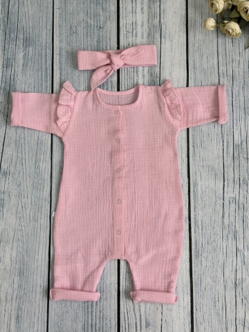 Купить оптом 336-Р. Комбинезон с повязкой для девочки из муслина, хлопок 100%, размеры 56,62,68, розовый в Выборге